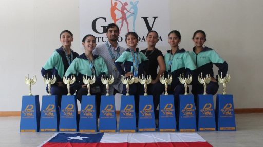 Once trofeos obtiene academia de danza angelina en All Dance Sudamericano