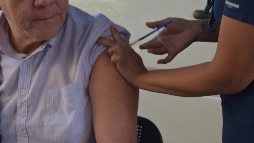 Entidades de salud y educación llaman a vacunarse con dosis bivalente contra el Covid