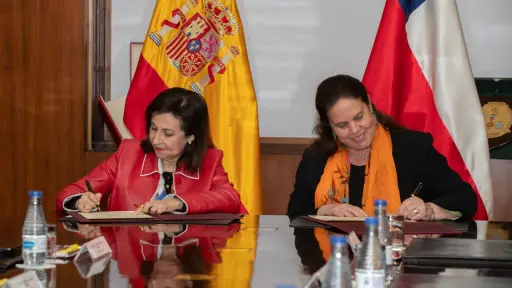 Chile y España firman para fortalecer la participación de mujeres en acuerdos de Paz y Seguridad