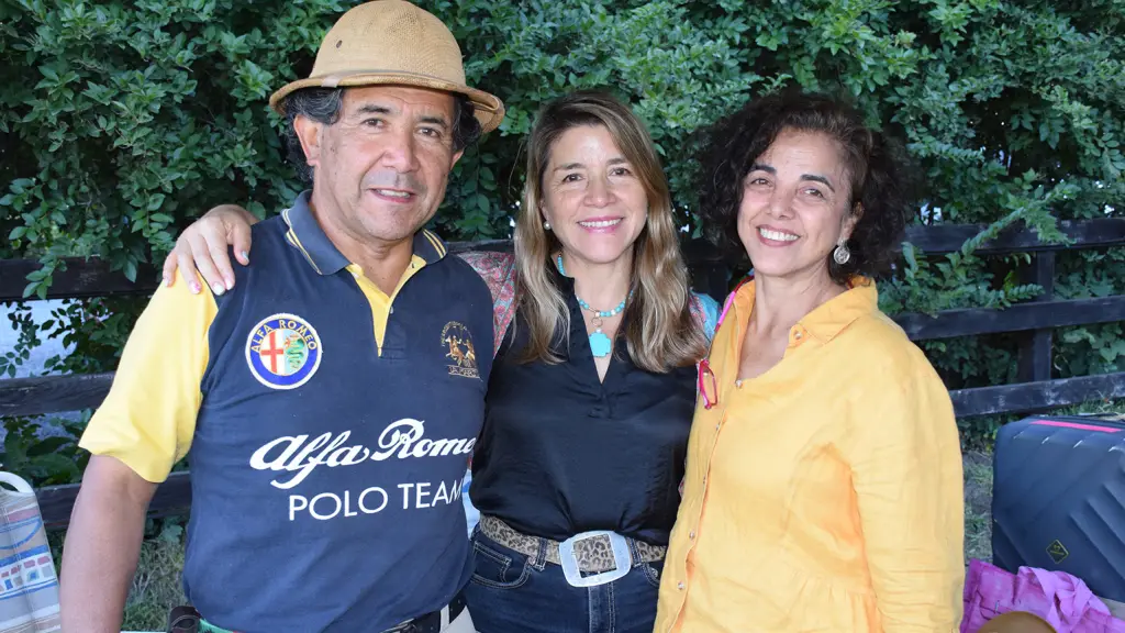  / Roberto Bravo, Hilda Salgado y Patricia Burgos