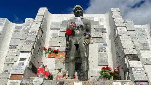 Punta Arenas: Las bellas tumbas coloniales que tapan la historia negra del fin del mundo