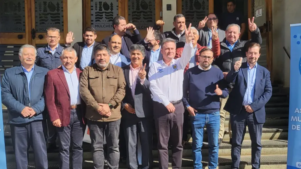 En Mulchén se reunieron los alcaldes de la región., Cedida