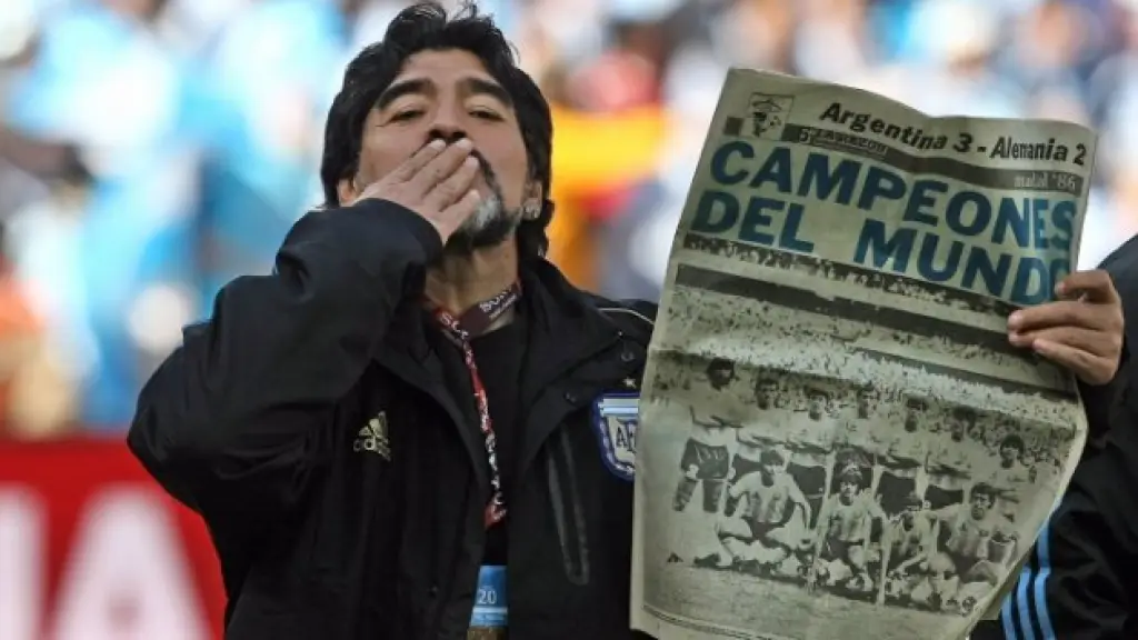 A juicio los ocho imputados por la muerte de Armando Maradona , Contexto