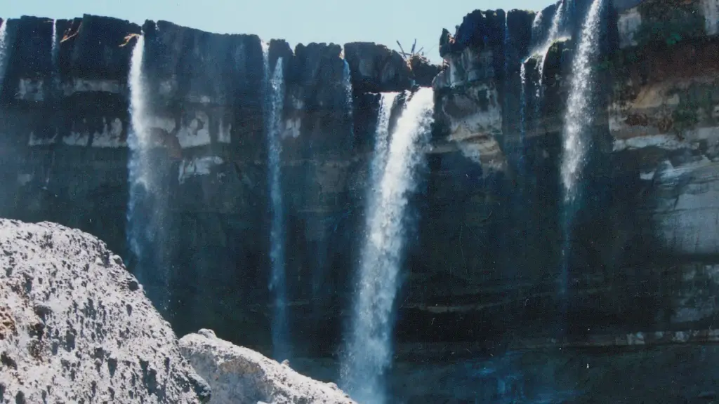 Saltos del Laja, La Tribuna