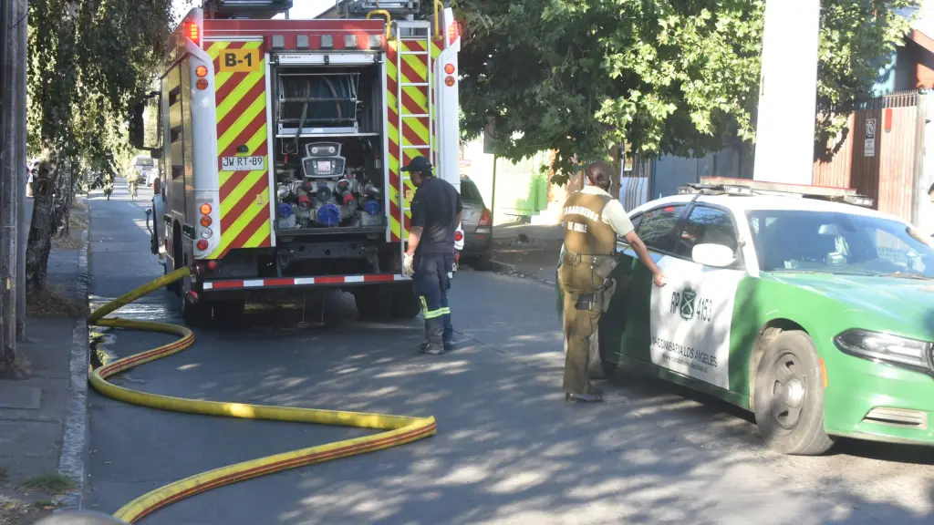 Incendio-Colo-colo-Bomberos-Carabineros-13, 