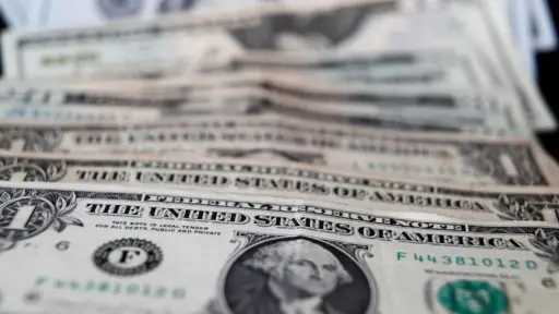 Tensión en Medio Oriente sacude los mercados internacionales y empuja el dólar a la alza en Chile
