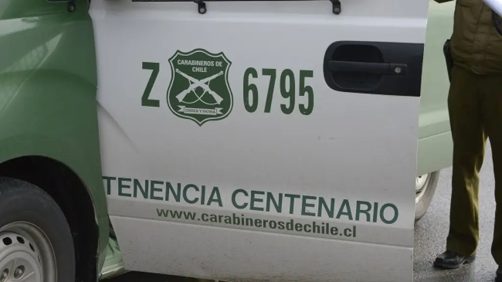 Carabineros Tenencia Centenario, La Tribuna