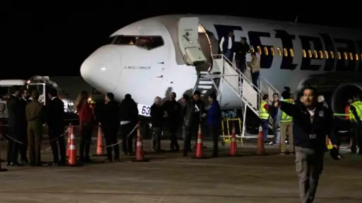 Avión despega con más de 100 migrantes de Arica con rumbo a Venezuela