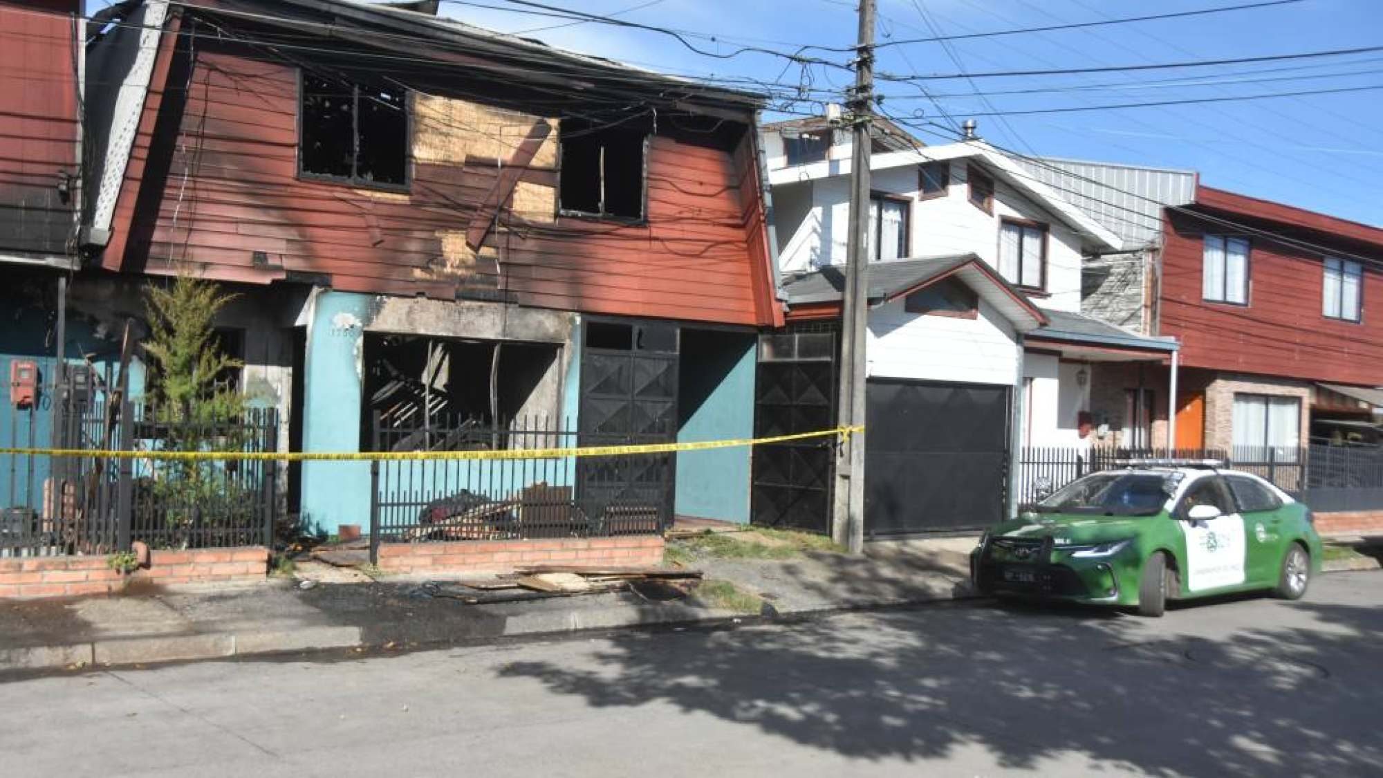 Familia escapa milagrosamente de incendio intencional en su vivienda en ...