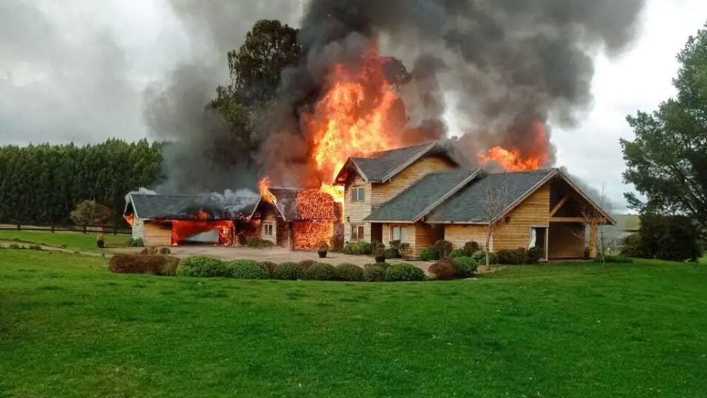 Incendio casa patronal de Mulchén 3 / 