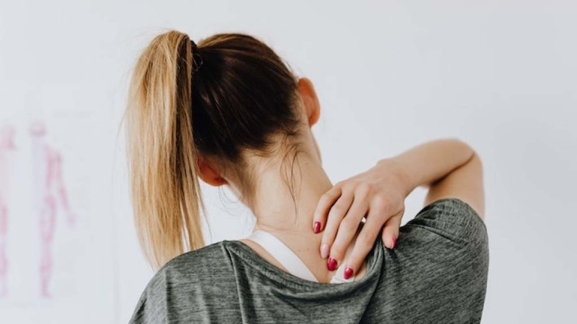 Entregan los motivos más comunes por los que duele la espalda La Tribuna