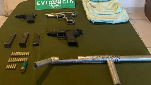 Menor de 17 años fue detenido por disparos en la vía pública en Los Ángeles: Portaba escopeta hechiza