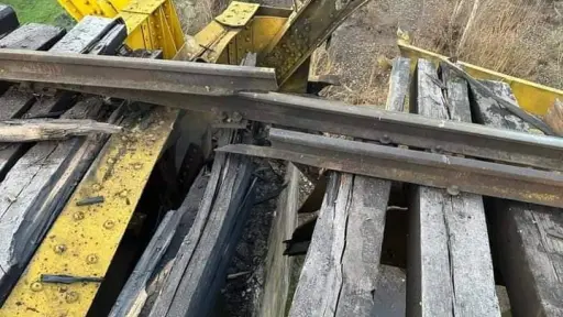 Ñuble: Puente ferroviario Itata quedó con serios daños tras atentado con artefacto explosivo