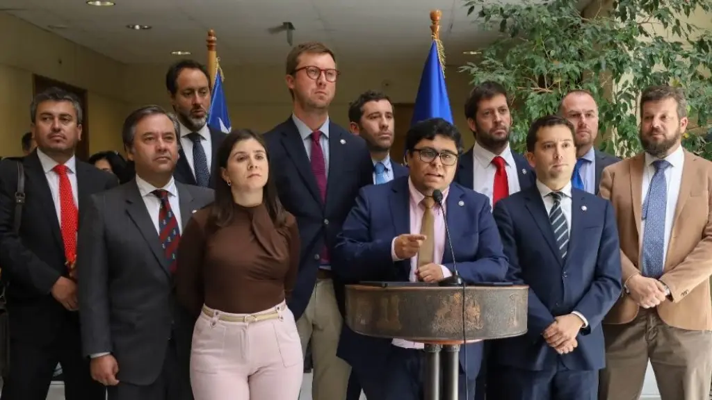 Republicanos desisten acusación a Subsecretaría de Redes Asistenciales