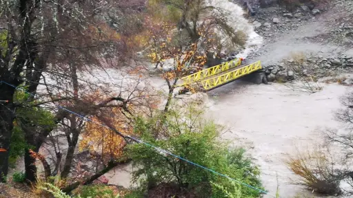 Confirman casi 300 personas aisladas en Alto Biobío debido al aumento del río Queuco