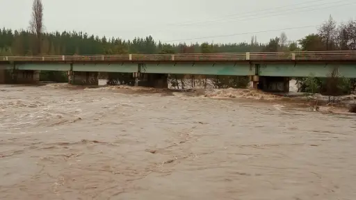 Región del Biobío en alerta roja ante posibles desbordes de ríos