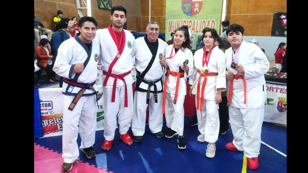 Copa La Amistad un encuentro de amistad y competencia en artes marciales, La Tribuna