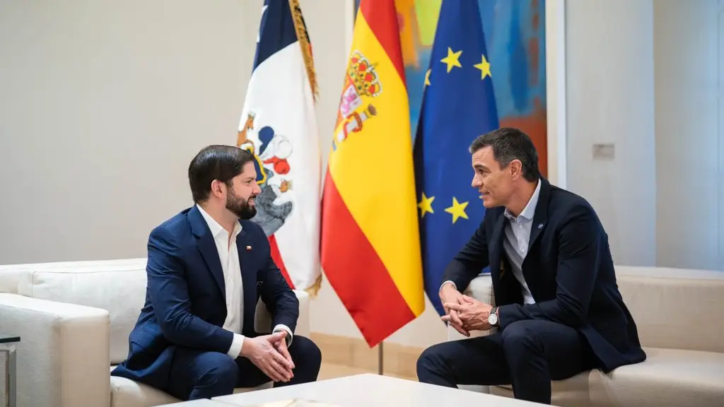 Presidente Gabriel Boric y Pedro Sánchez en España firman acuerdos bilateriales y declaración conjunta, Twitter