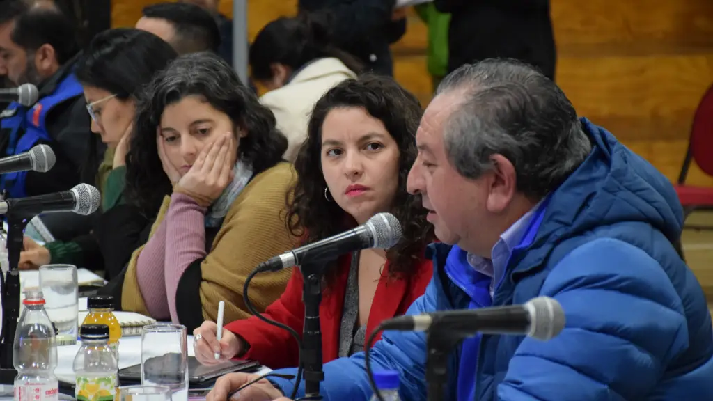 Reunión de autoridades en Santa Bárbara, La Tribuna