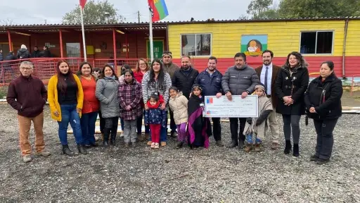 Escuela Alhuelemu de Mulchén recibió recursos para mejorar su infraestructura luego de los incendios
