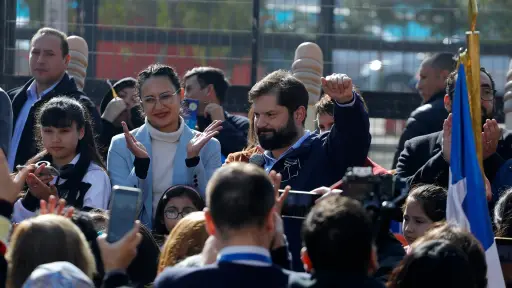 Presidente Boric inaugura juegos en plaza donde se ubicaba mausoleo narco en Lo Espejo