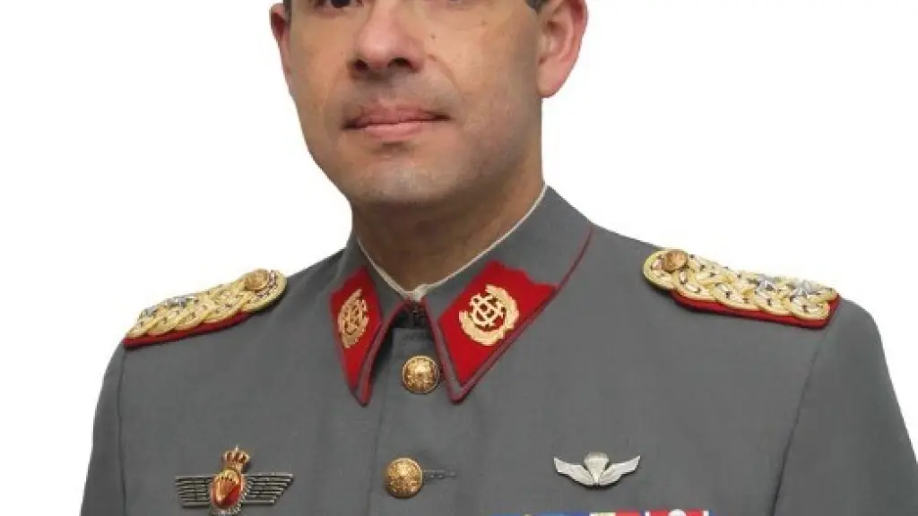 El teniente coronel Cristián Lauriani, comandante del destacamento Los Ángeles quien remarcó que se trata de una fecha muy importante para Chile y para el Ejército., Diario La Tribuna