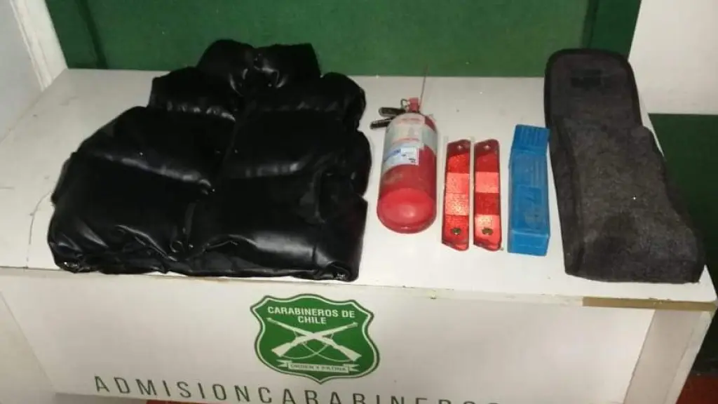 Especies robadas, Carabineros