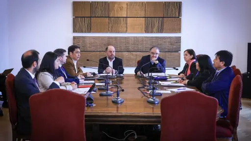Comisión Presidencial por la Paz y el Entendimiento define hoja de ruta para abordar situación en la Macrozona Sur en su primera sesión
