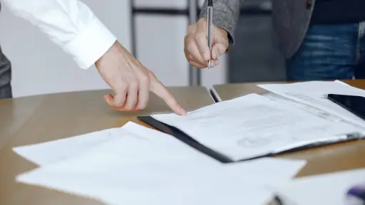 Formalizan a notario suplente de Los Ángeles por autentificar firmas que no correspondían a reales propietarios