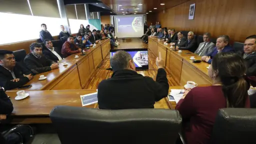 A pesar de cuestionamientos: Alcaldes de Biobío entregan apoyo a gestión de Rodrigo Díaz