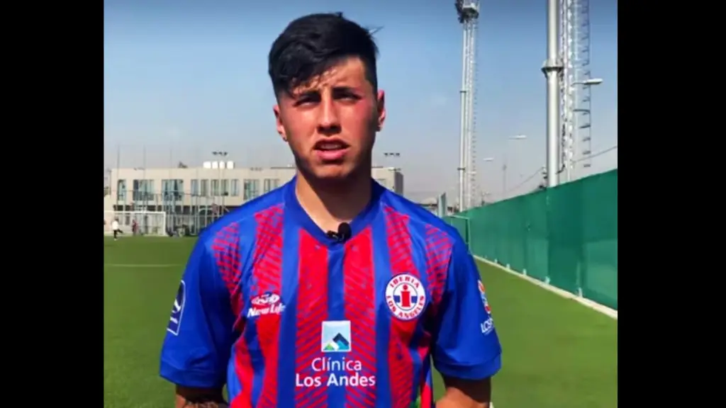 De Colo Colo a la Azulgrana, La Tribuna