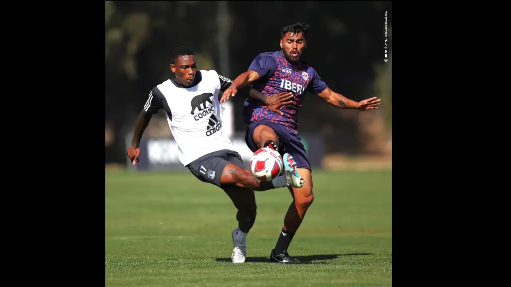 Iberia y Colo Colo disputaron un partido amistoso, Colo Colo oficial