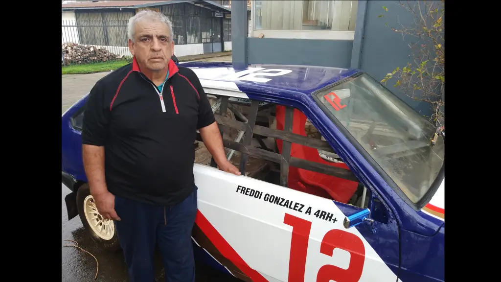 Fredy González, un apasionado del automovilismo., La Tribuna