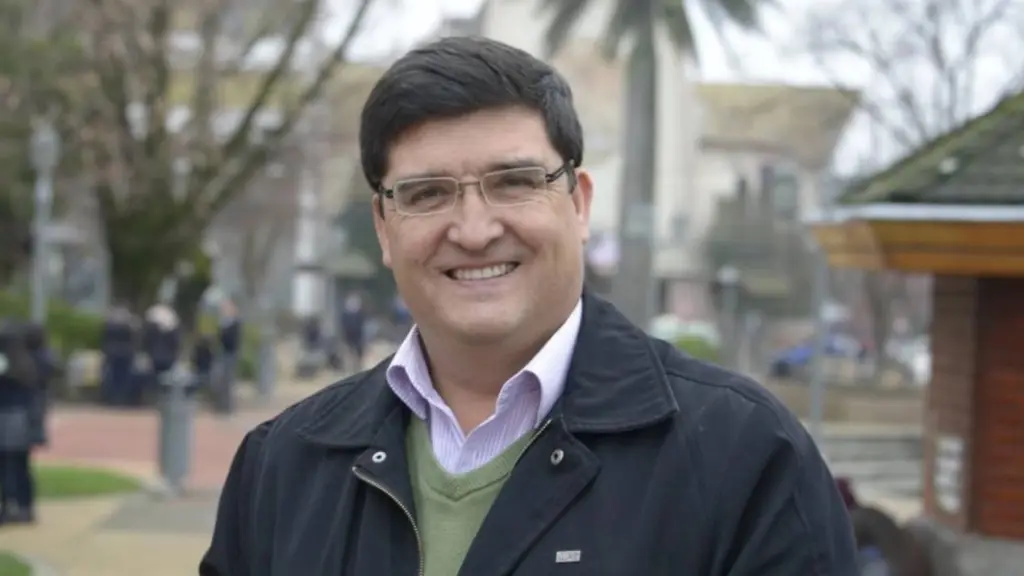 Patricio Badilla confirma que renunciará a su cargo para presentarse a alcalde de Los Ángeles