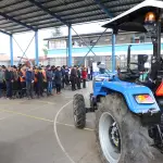 Entrega de Tractor en Mulchén, Cedida