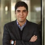 Javier Mella, académico de la Facultad de Ingeniería y Ciencias Aplicadas de la Universidad de los Andes, cedida