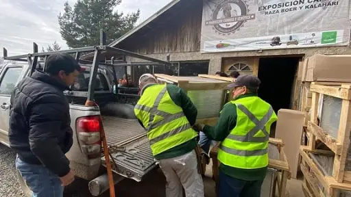 Nacimiento: Entregan 80 cocinas a leñas a vecinos que fueron afectados por los incendios forestales 