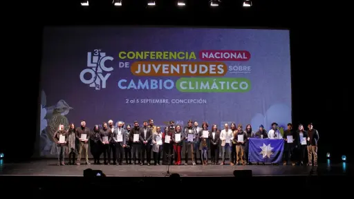 Jóvenes de todo Chile entregan al gobierno declaración con propuestas para abordar crisis climática en COP28