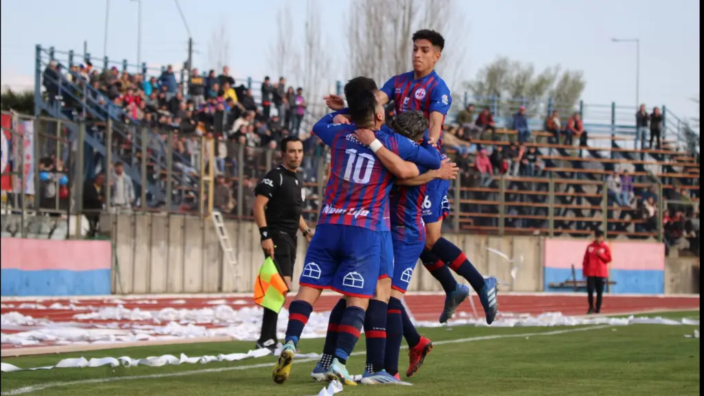 Se espera que esta imagen se vuelva a repetir en el Municipal angelino, La Tribuna