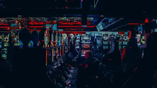 La Evolución de los Juegos de Azar: Del Casino Tradicional al Casino en Línea