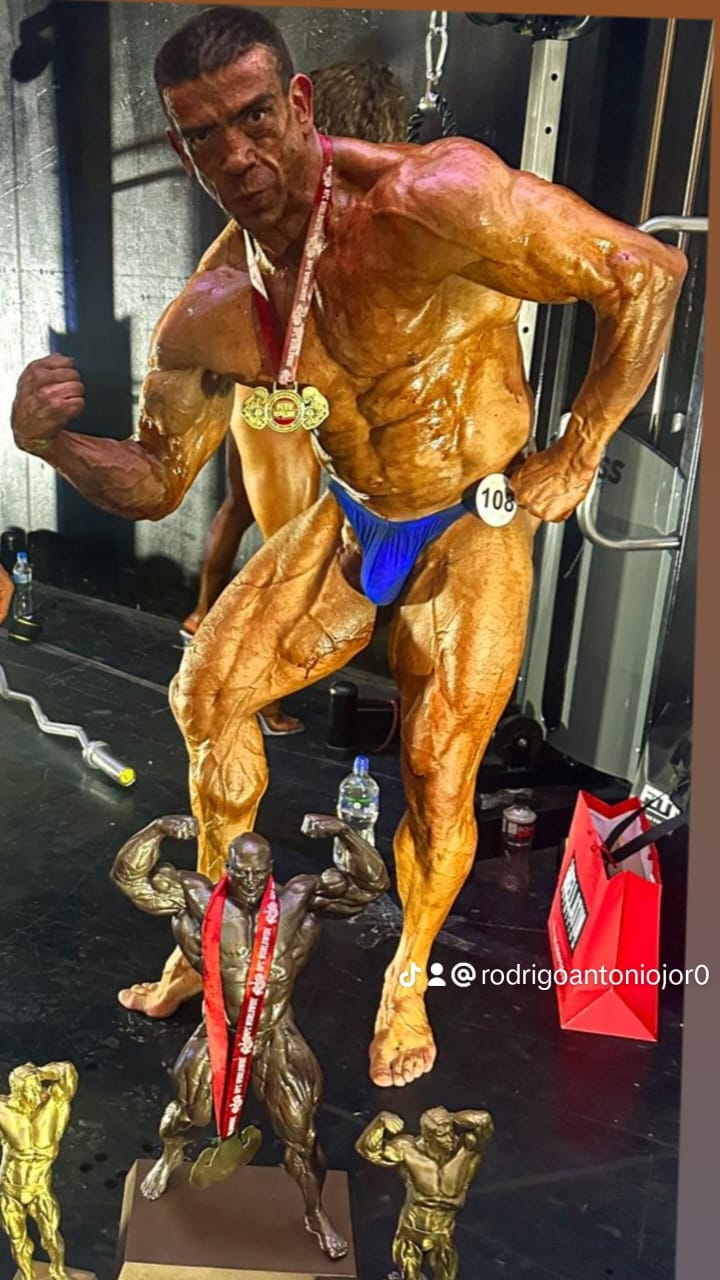 Rodrigo Jorquera a sus 48 años y con 97 kilos, sigue sorprendiendo. / La Tribuna