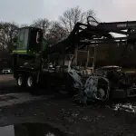 Ataque incendiario deja dos camiones destruidos y un conductor lesionado camino a Antuco, cedida