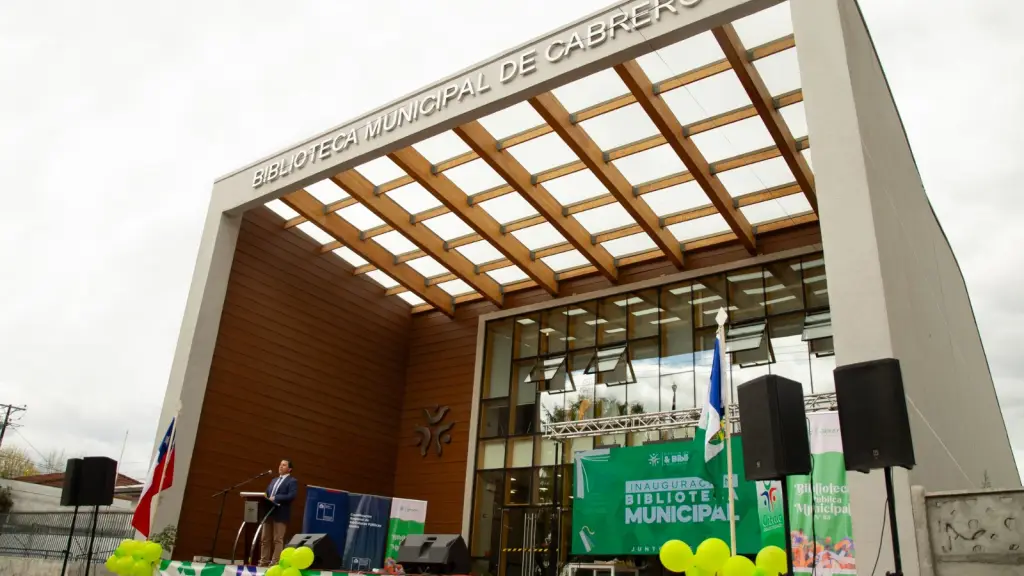 Inauguran Centro Cultural y Biblioteca Municipal de Cabrero 