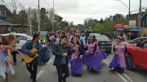10 mil personas participaron en Carnaval Mágico Medieval e los Saltos del Laja