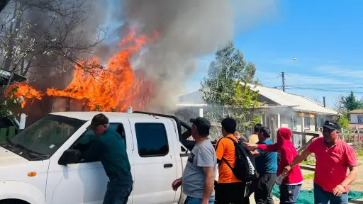 Dos viviendas afectadas dejó incendio en Mulchén: Una resultó con daños totales