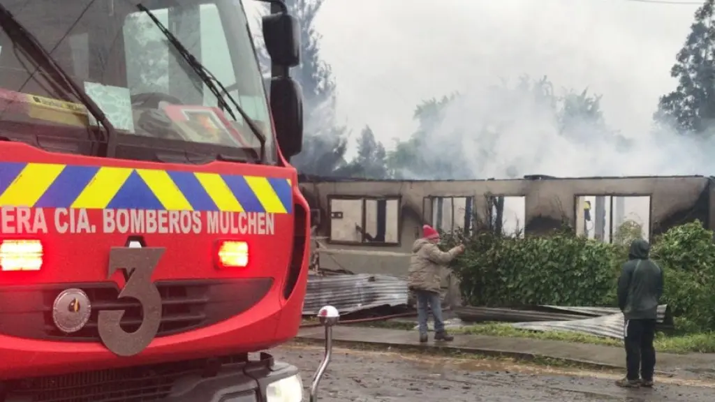 Incendio en San Carlos Purén, Cuerpo Bomberos Mulchén