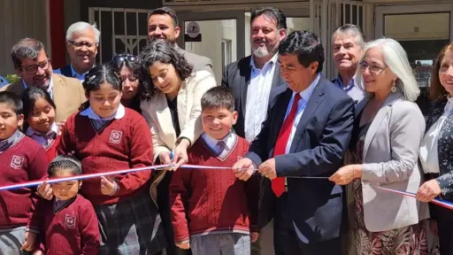 Inauguran Escuela de Emergencia en sector Antiquina de Cañete tras incendio ocurrido en 2020
