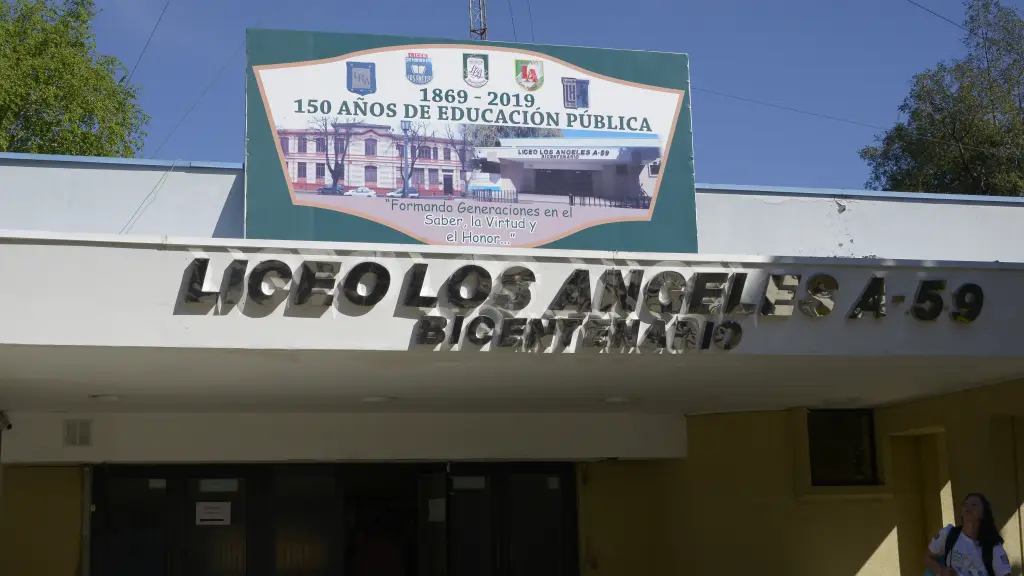 Liceo Bicentenario Los Ángeles, La Tribuna