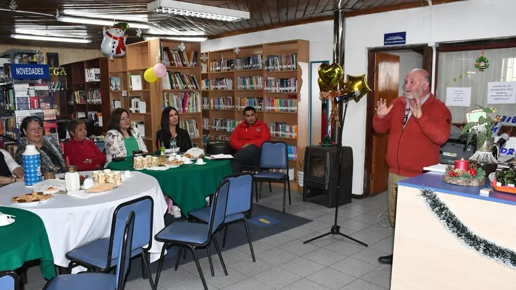 Celebran 34 años de vida de Biblioteca “Inés Rodríguez de Pérez” de Huépil 
