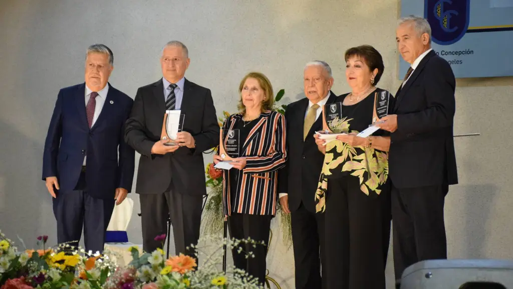 Reconocimiento a los 35 años de servicio. | 
